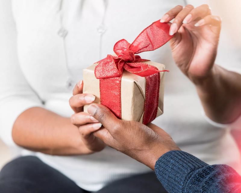 Get Gift for Your Loved Ones: Top 5 helpful Gift Suggestions